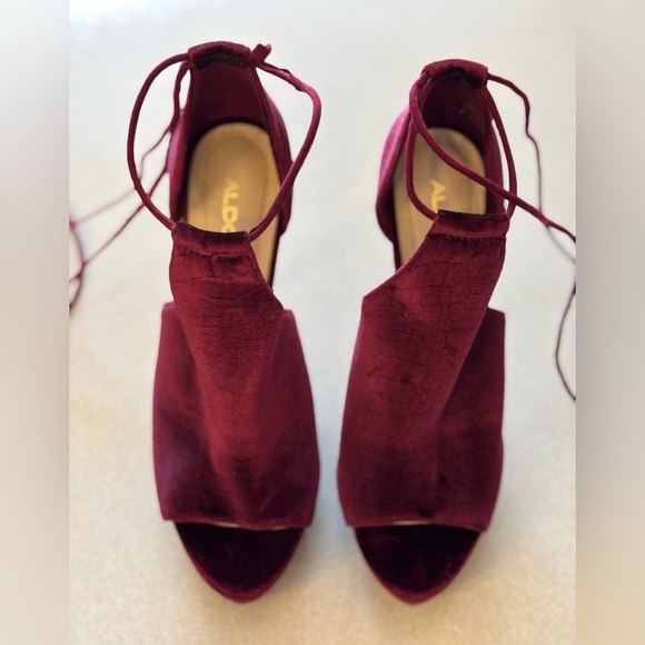 Aldo Tilley Burgundy Velvet Ankle Tie Peep Toe Heels - Picture 9 of 13